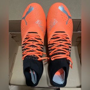 Puma Men's Future Z FG Soccer Cleats. Men’s Size 9.5